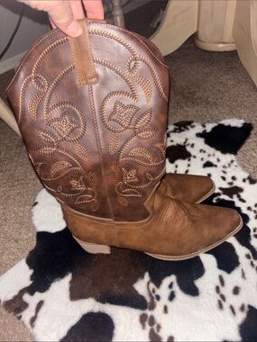 ILV brown cowboy boots